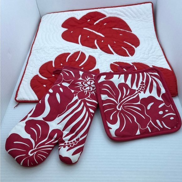 3 pc. Tropical Quilted Set - Picture 3 of 16